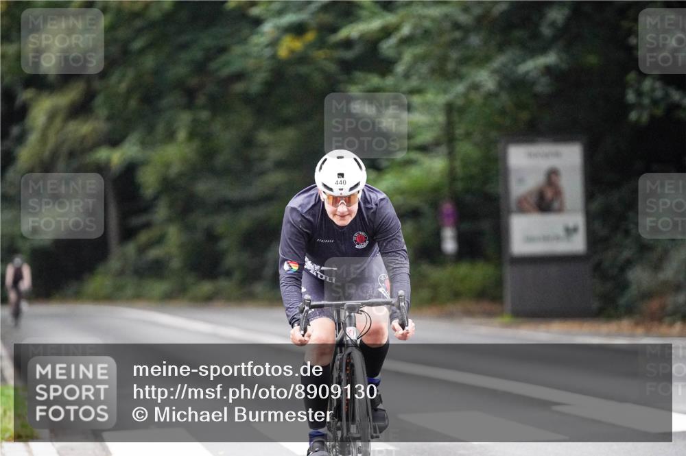 14.09.2025 - Stadtparktriathlon Michael Burmester http://msf.ph/oto/8909130 14.09.2025 09:56:48 Radfahren 440, 535, 553, 619 meine-sportfotos.de