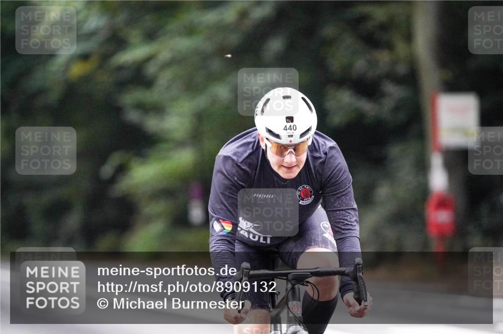 14.09.2025 - Stadtparktriathlon Michael Burmester http://msf.ph/oto/8909132 14.09.2025 09:56:48 Radfahren 440, 535, 553, 619 meine-sportfotos.de