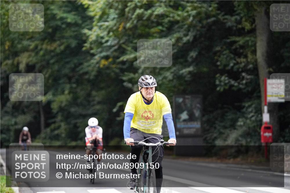14.09.2025 - Stadtparktriathlon Michael Burmester http://msf.ph/oto/8909150 14.09.2025 09:57:20 Radfahren 446, 562, 588, 594, 597, 605 meine-sportfotos.de