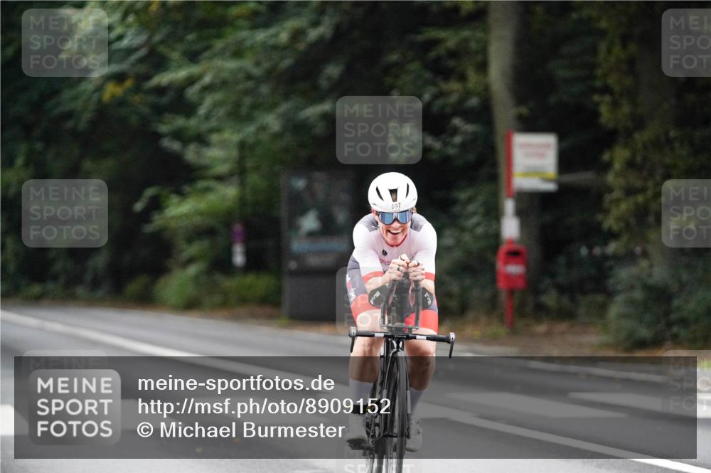 14.09.2025 - Stadtparktriathlon Michael Burmester http://msf.ph/oto/8909152 14.09.2025 09:57:21 Radfahren 446, 562, 588, 594, 597, 605 meine-sportfotos.de