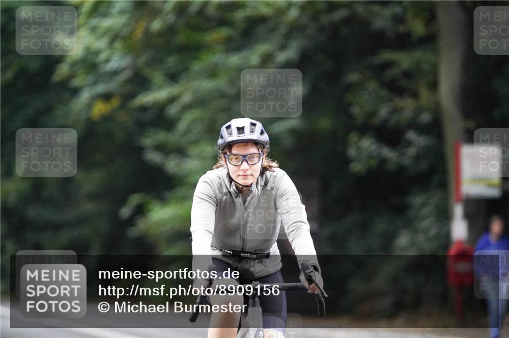 14.09.2025 - Stadtparktriathlon Michael Burmester http://msf.ph/oto/8909156 14.09.2025 09:57:56 Radfahren 513, 563 meine-sportfotos.de