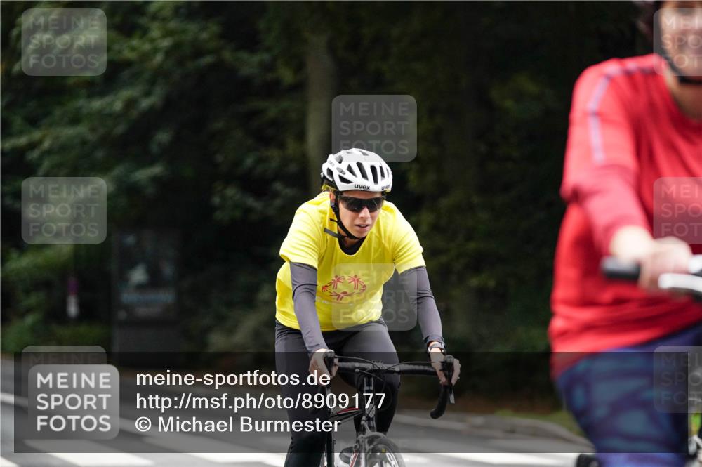 14.09.2025 - Stadtparktriathlon Michael Burmester http://msf.ph/oto/8909177 14.09.2025 09:58:57 Radfahren 537, 549, 599, 604, 617 meine-sportfotos.de