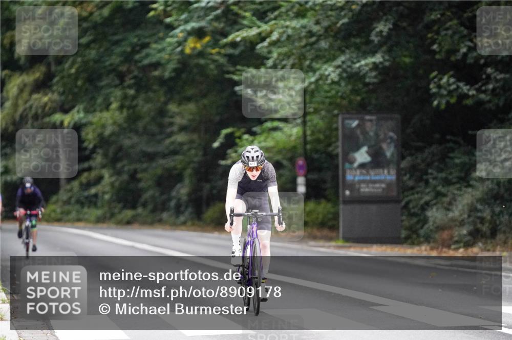 14.09.2025 - Stadtparktriathlon Michael Burmester http://msf.ph/oto/8909178 14.09.2025 09:58:59 Radfahren 537, 549, 599, 604, 617 meine-sportfotos.de