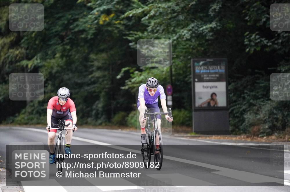 14.09.2025 - Stadtparktriathlon Michael Burmester http://msf.ph/oto/8909182 14.09.2025 09:59:08 Radfahren 465, 537, 570 meine-sportfotos.de