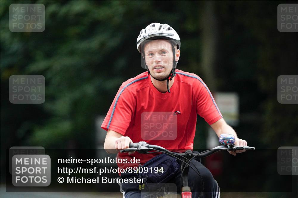 14.09.2025 - Stadtparktriathlon Michael Burmester http://msf.ph/oto/8909194 14.09.2025 09:59:32 Radfahren 518, 558, 580, 584 meine-sportfotos.de