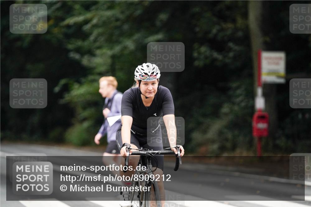 14.09.2025 - Stadtparktriathlon Michael Burmester http://msf.ph/oto/8909212 14.09.2025 10:00:33 Radfahren 524, 556 meine-sportfotos.de