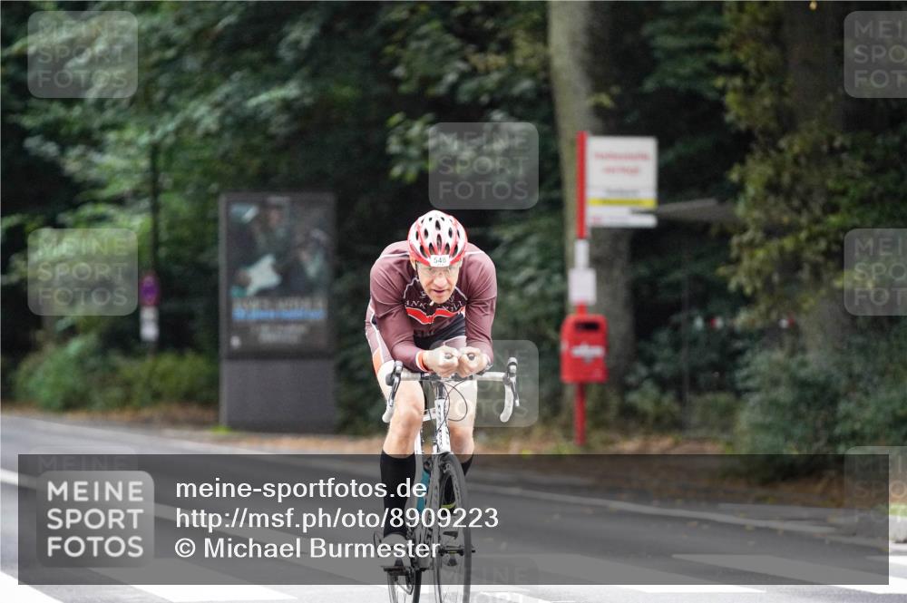 14.09.2025 - Stadtparktriathlon Michael Burmester http://msf.ph/oto/8909223 14.09.2025 10:01:00 Radfahren 533, 548, 550, 576, 606, 616, 620 meine-sportfotos.de