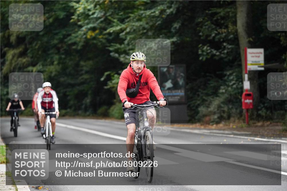 14.09.2025 - Stadtparktriathlon Michael Burmester http://msf.ph/oto/8909226 14.09.2025 10:01:03 Radfahren 528, 533, 548, 550, 606, 614, 616, 620 meine-sportfotos.de