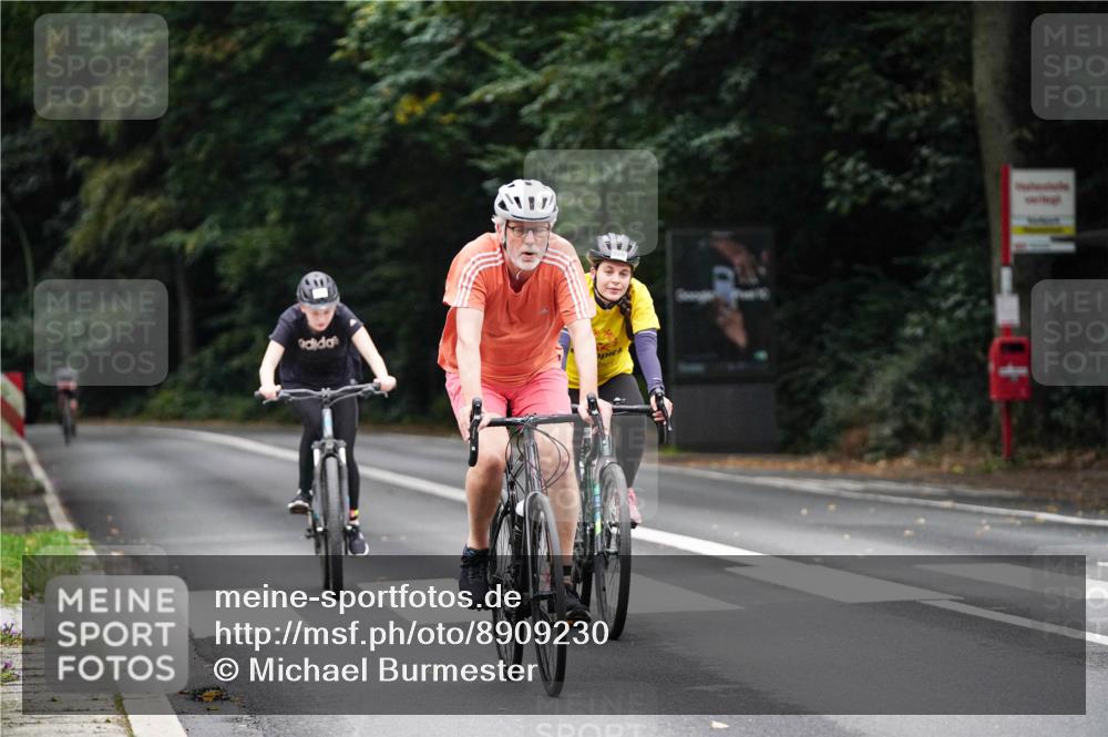 14.09.2025 - Stadtparktriathlon Michael Burmester http://msf.ph/oto/8909230 14.09.2025 10:01:07 Radfahren 528, 533, 548, 550, 606, 614, 616, 620 meine-sportfotos.de