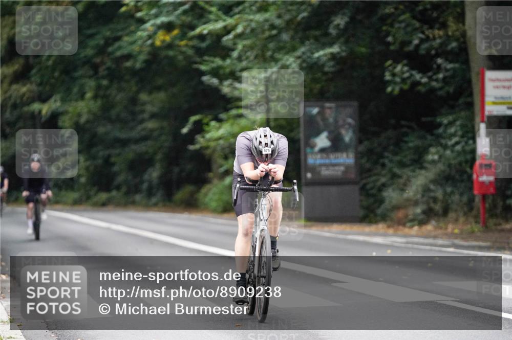 14.09.2025 - Stadtparktriathlon Michael Burmester http://msf.ph/oto/8909238 14.09.2025 10:01:16 Radfahren 528, 575, 585, 587, 607 meine-sportfotos.de