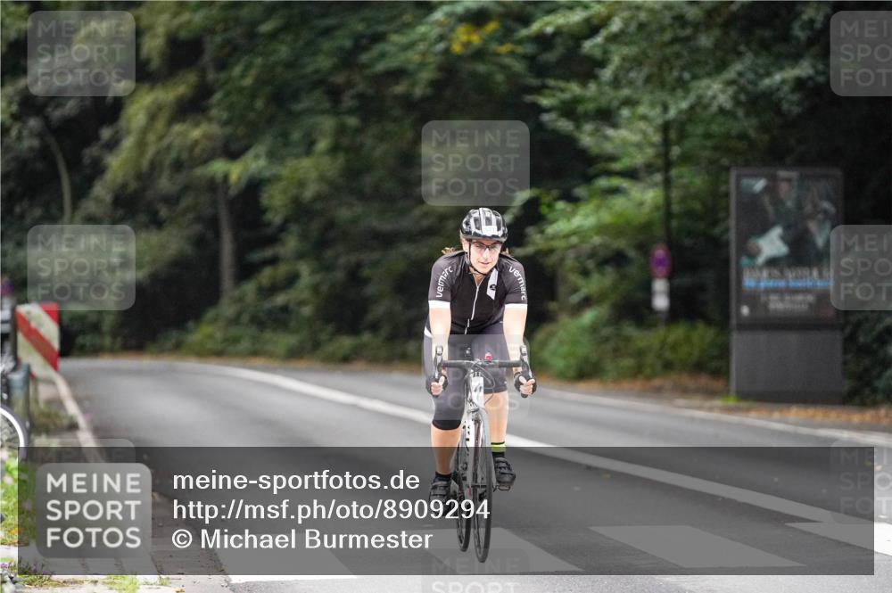 14.09.2025 - Stadtparktriathlon Michael Burmester http://msf.ph/oto/8909294 14.09.2025 10:02:41 Radfahren 514, 571 meine-sportfotos.de