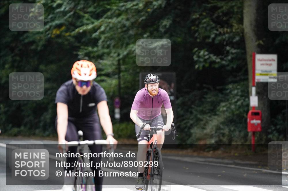 14.09.2025 - Stadtparktriathlon Michael Burmester http://msf.ph/oto/8909299 14.09.2025 10:03:01 Radfahren 530, 565, 615 meine-sportfotos.de