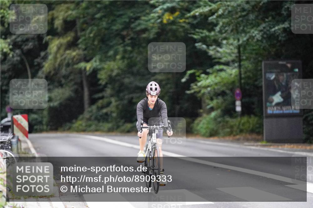 14.09.2025 - Stadtparktriathlon Michael Burmester http://msf.ph/oto/8909333 14.09.2025 10:03:53 Radfahren 509, 539, 594 meine-sportfotos.de