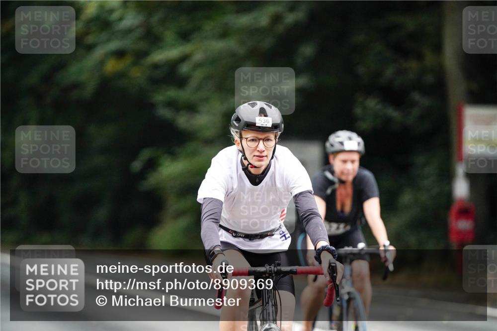 14.09.2025 - Stadtparktriathlon Michael Burmester http://msf.ph/oto/8909369 14.09.2025 10:05:06 Radfahren 527, 536, 598 meine-sportfotos.de