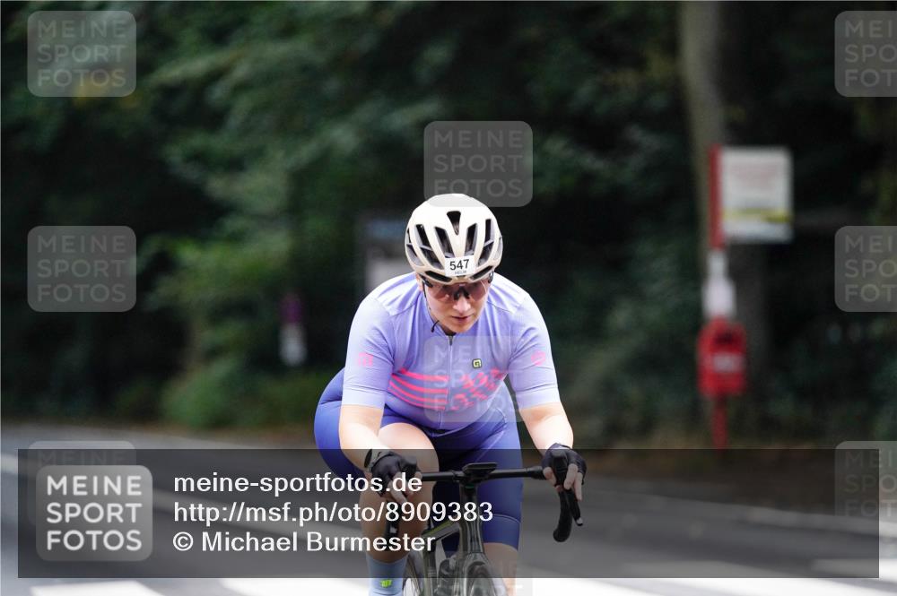 14.09.2025 - Stadtparktriathlon Michael Burmester http://msf.ph/oto/8909383 14.09.2025 10:05:31 Radfahren 517, 547 meine-sportfotos.de