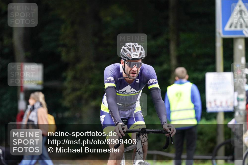 14.09.2025 - Stadtparktriathlon Michael Burmester http://msf.ph/oto/8909403 14.09.2025 10:06:20 Radfahren 590, 600, 601, 602 meine-sportfotos.de