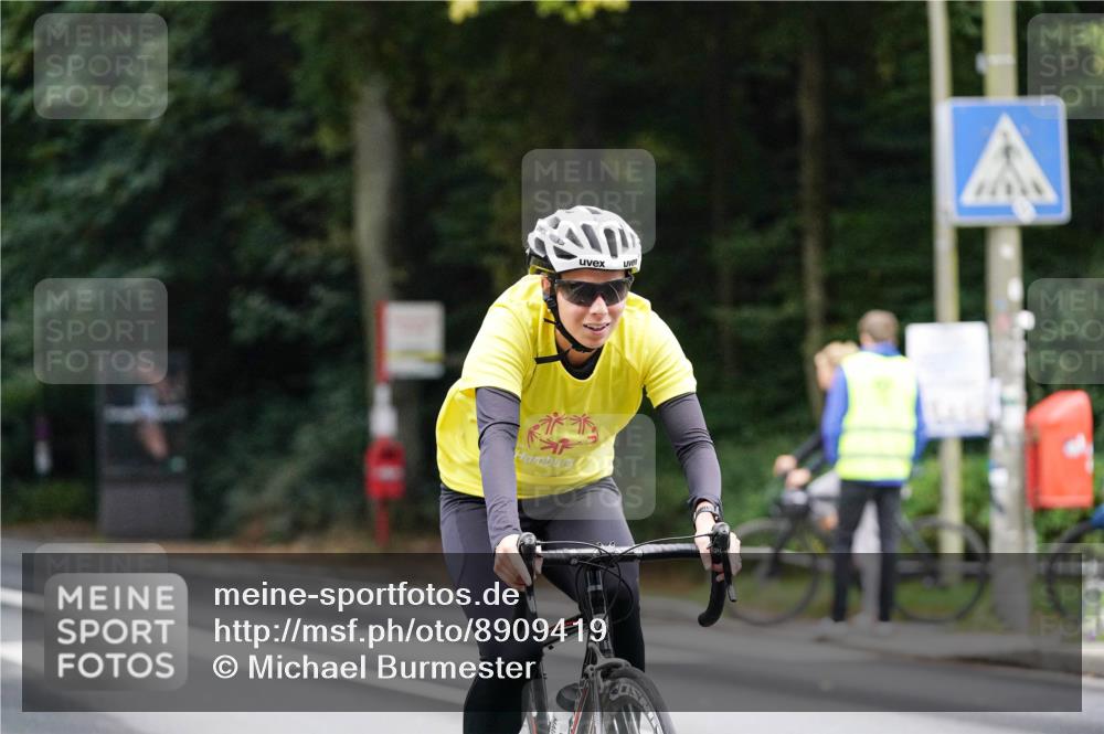 14.09.2025 - Stadtparktriathlon Michael Burmester http://msf.ph/oto/8909419 14.09.2025 10:07:09 Radfahren 513, 584, 604 meine-sportfotos.de