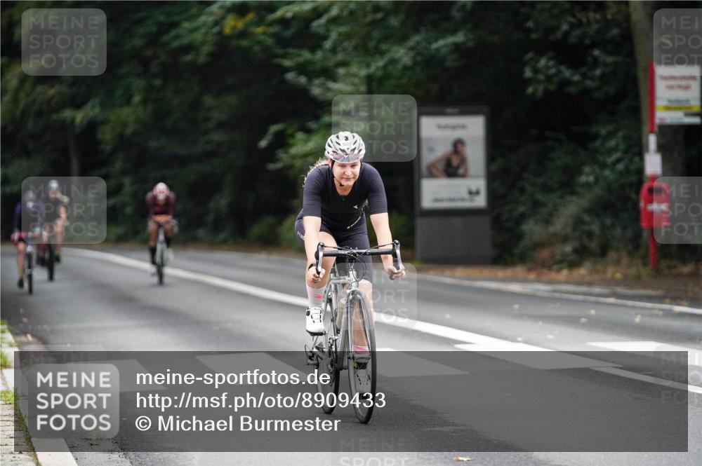 14.09.2025 - Stadtparktriathlon Michael Burmester http://msf.ph/oto/8909433 14.09.2025 10:07:28 Radfahren 524, 537, 541, 545, 548 meine-sportfotos.de