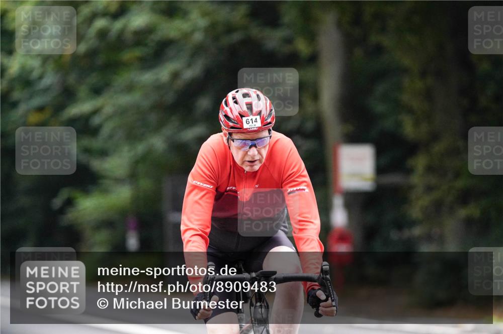 14.09.2025 - Stadtparktriathlon Michael Burmester http://msf.ph/oto/8909483 14.09.2025 10:09:03 Radfahren 576, 585, 614, 616 meine-sportfotos.de