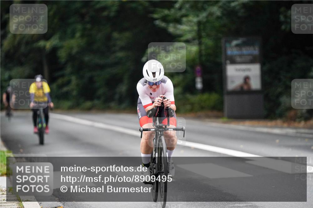 14.09.2025 - Stadtparktriathlon Michael Burmester http://msf.ph/oto/8909495 14.09.2025 10:09:20 Radfahren 518, 595, 597, 606 meine-sportfotos.de