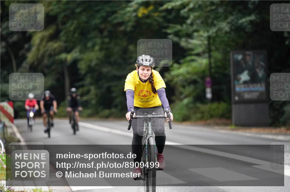 14.09.2025 - Stadtparktriathlon Michael Burmester http://msf.ph/oto/8909499 14.09.2025 10:09:24 Radfahren 555, 573, 595, 597, 606 meine-sportfotos.de