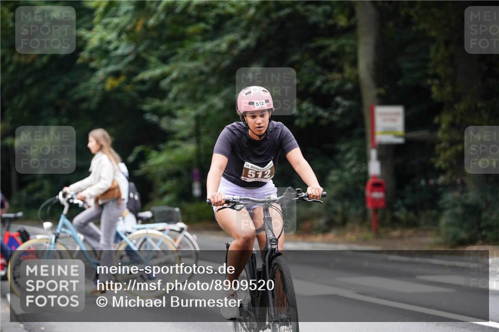 14.09.2025 - Stadtparktriathlon Michael Burmester http://msf.ph/oto/8909520 14.09.2025 10:09:42 Radfahren 512, 525, 551, 583, 660 meine-sportfotos.de