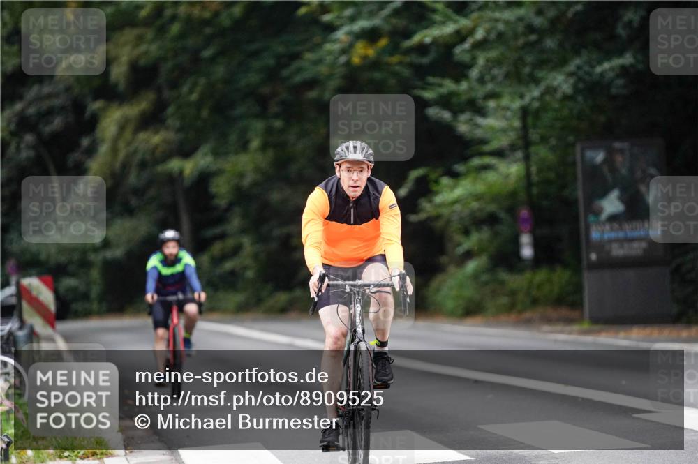 14.09.2025 - Stadtparktriathlon Michael Burmester http://msf.ph/oto/8909525 14.09.2025 10:09:54 Radfahren 523, 581, 609, 615 meine-sportfotos.de