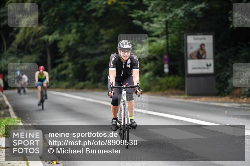 14.09.2025 - Stadtparktriathlon Michael Burmester http://msf.ph/oto/8909530 14.09.2025 10:10:12 Radfahren 544, 571 meine-sportfotos.de