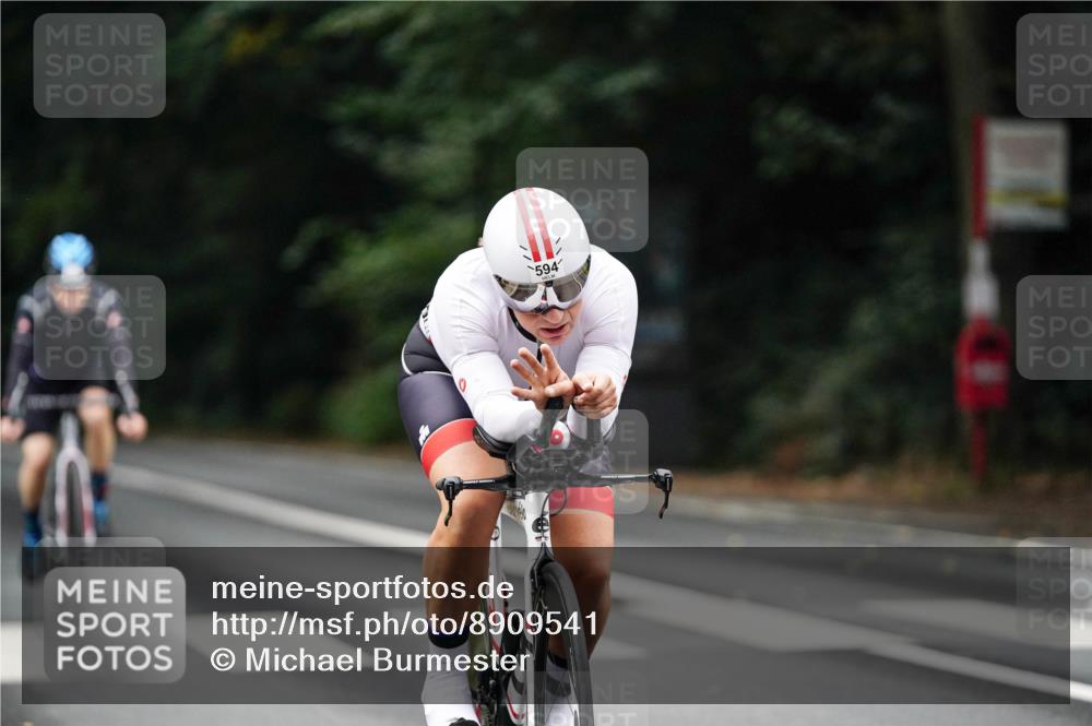 14.09.2025 - Stadtparktriathlon Michael Burmester http://msf.ph/oto/8909541 14.09.2025 10:10:22 Radfahren 544, 561, 577, 594 meine-sportfotos.de