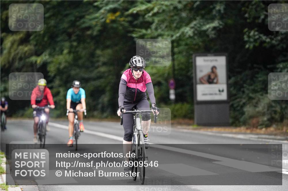 14.09.2025 - Stadtparktriathlon Michael Burmester http://msf.ph/oto/8909546 14.09.2025 10:10:42 Radfahren 514, 529, 564, 620 meine-sportfotos.de
