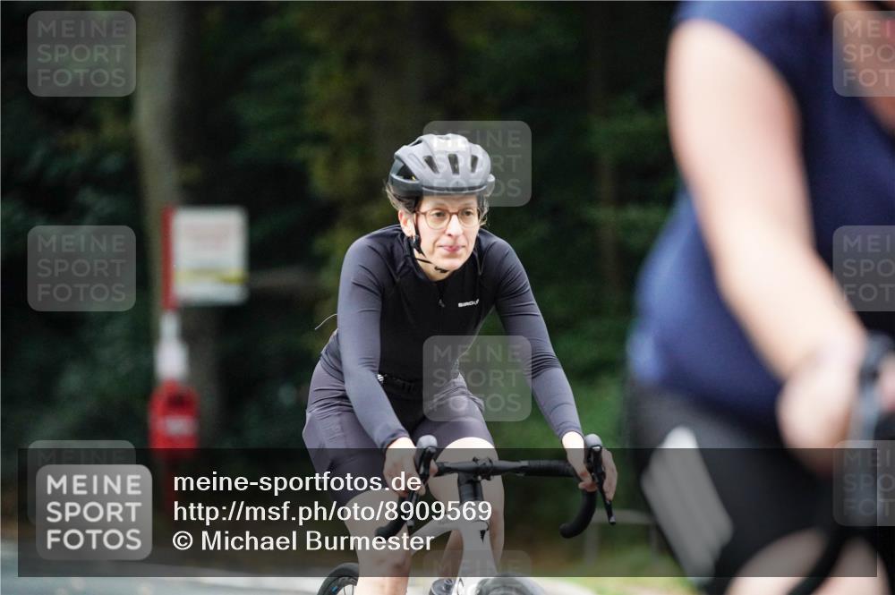 14.09.2025 - Stadtparktriathlon Michael Burmester http://msf.ph/oto/8909569 14.09.2025 10:11:30 Radfahren 532, 565, 589, 596 meine-sportfotos.de