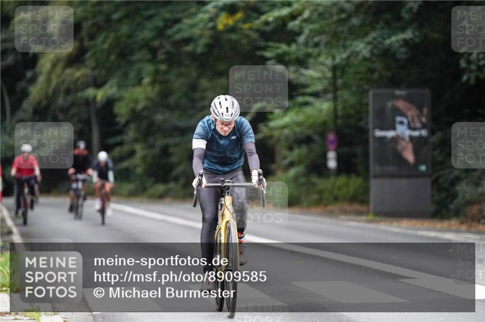 14.09.2025 - Stadtparktriathlon Michael Burmester http://msf.ph/oto/8909585 14.09.2025 10:11:48 Radfahren 515, 539, 592, 611 meine-sportfotos.de