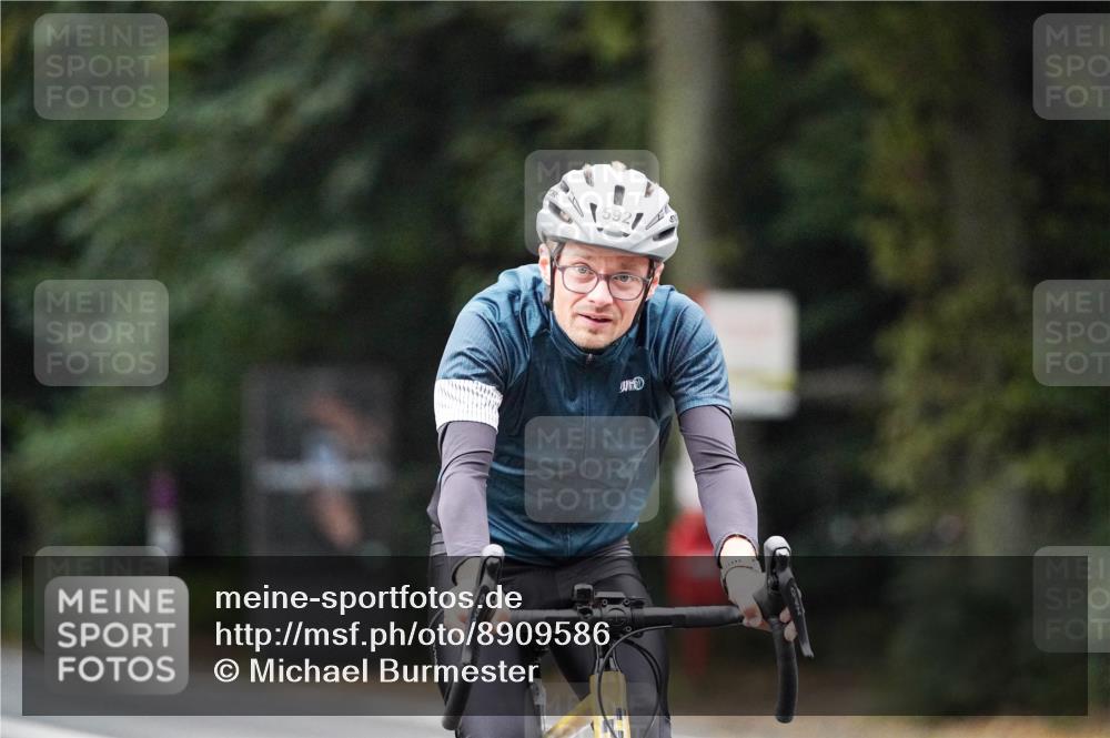 14.09.2025 - Stadtparktriathlon Michael Burmester http://msf.ph/oto/8909586 14.09.2025 10:11:49 Radfahren 515, 539, 549, 592, 611 meine-sportfotos.de