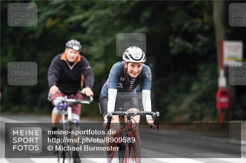 14.09.2025 - Stadtparktriathlon Michael Burmester http://msf.ph/oto/8909589 14.09.2025 10:11:54 Radfahren 539, 549, 558, 592, 611 meine-sportfotos.de