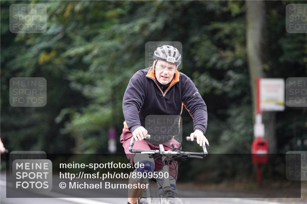 14.09.2025 - Stadtparktriathlon Michael Burmester http://msf.ph/oto/8909590 14.09.2025 10:11:55 Radfahren 539, 549, 558, 592, 611 meine-sportfotos.de