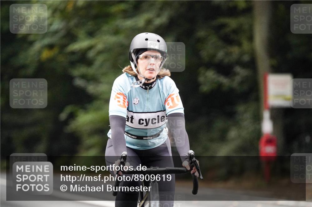 14.09.2025 - Stadtparktriathlon Michael Burmester http://msf.ph/oto/8909619 14.09.2025 10:13:15 Radfahren 522, 562, 578, 586, 610 meine-sportfotos.de