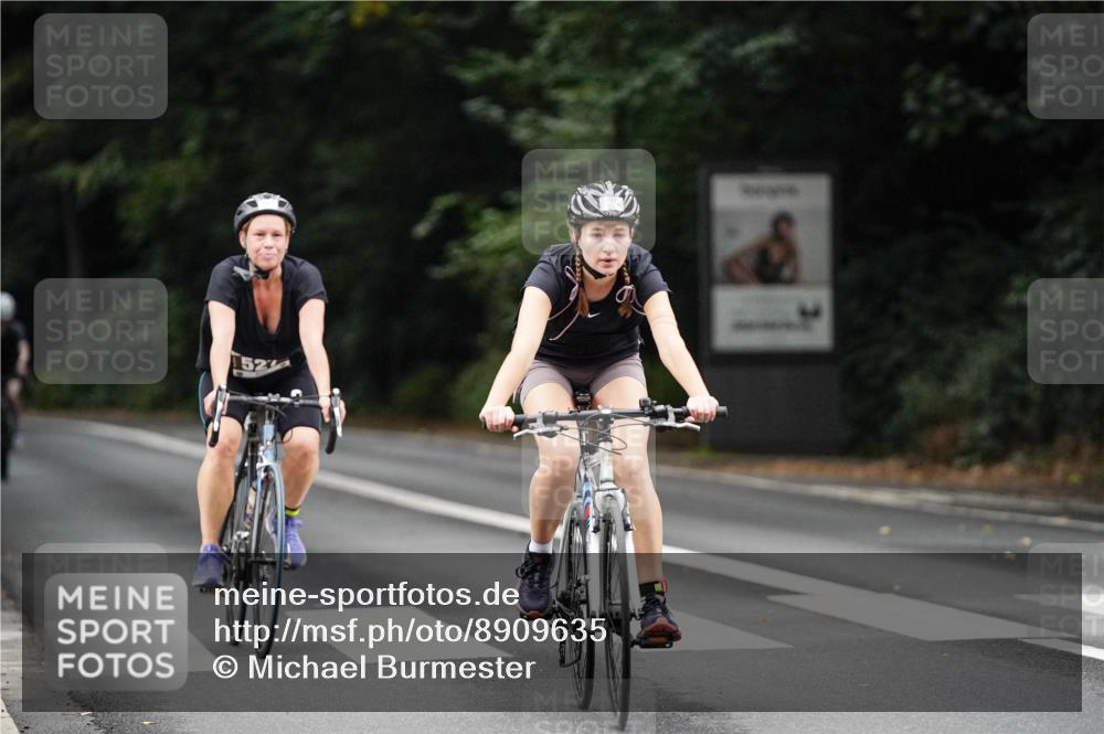 14.09.2025 - Stadtparktriathlon Michael Burmester http://msf.ph/oto/8909635 14.09.2025 10:13:28 Radfahren 521, 522, 526, 527, 546, 586 meine-sportfotos.de