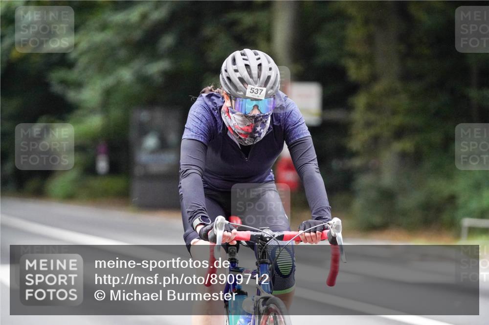 14.09.2025 - Stadtparktriathlon Michael Burmester http://msf.ph/oto/8909712 14.09.2025 10:16:08 Radfahren 537, 607, 618, 624, 681 meine-sportfotos.de