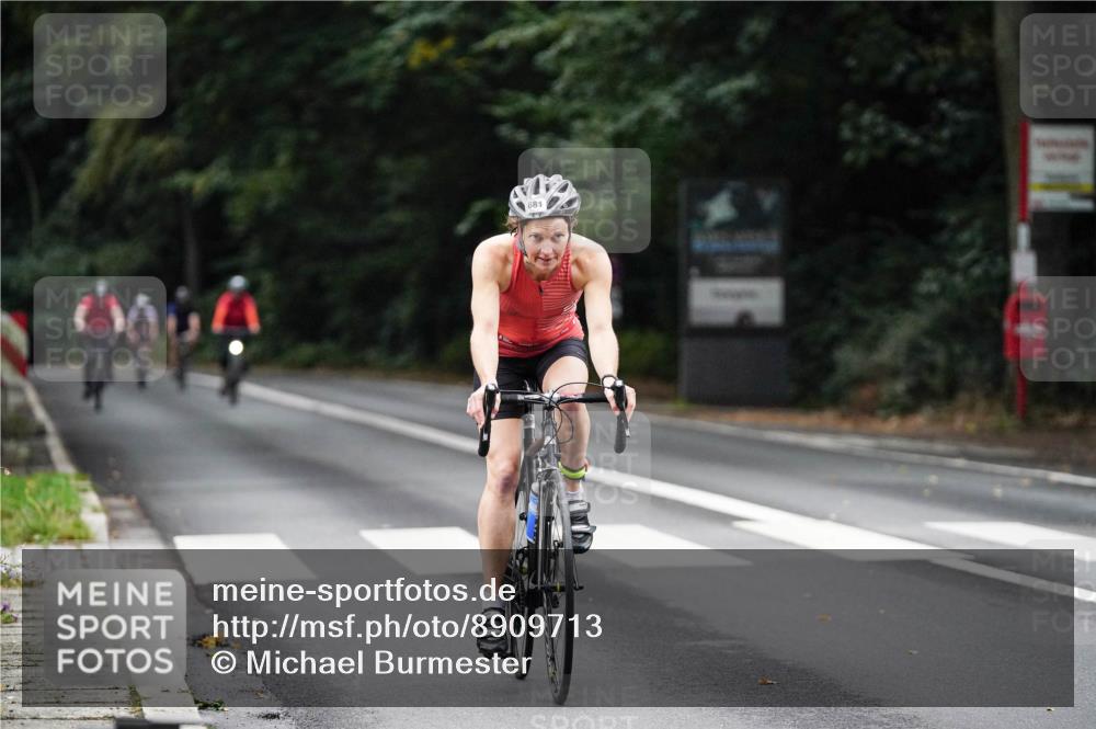 14.09.2025 - Stadtparktriathlon Michael Burmester http://msf.ph/oto/8909713 14.09.2025 10:16:11 Radfahren 537, 542, 587, 618, 624, 642, 681 meine-sportfotos.de