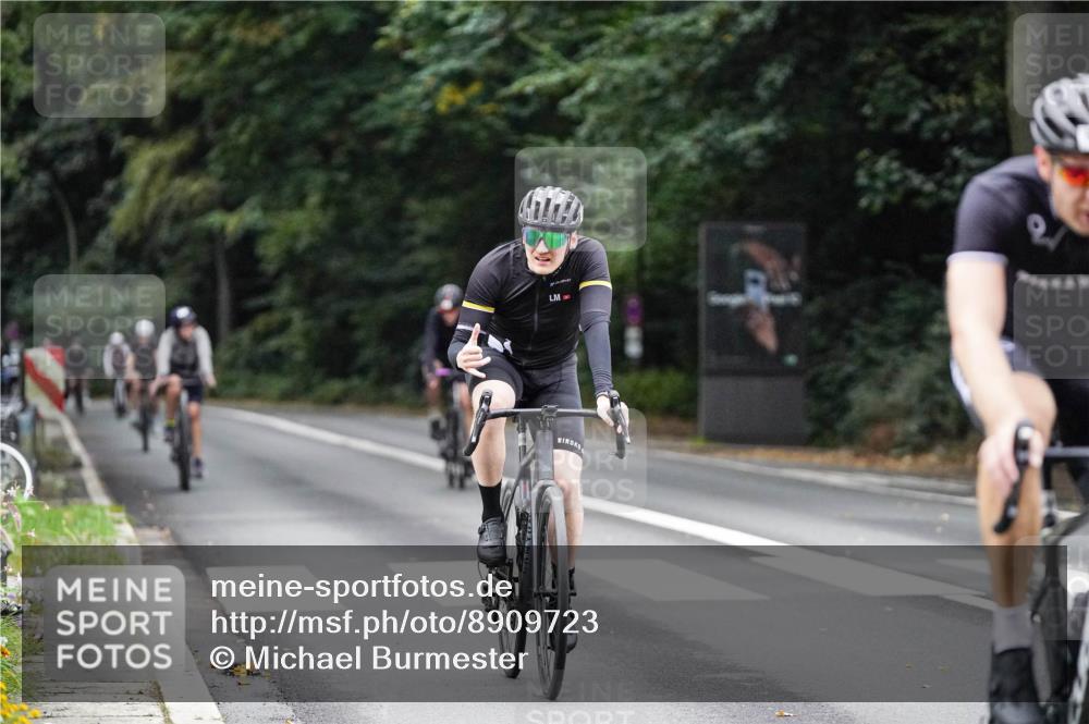 14.09.2025 - Stadtparktriathlon Michael Burmester http://msf.ph/oto/8909723 14.09.2025 10:16:29 Radfahren 513, 555, 573, 580, 595, 629 meine-sportfotos.de