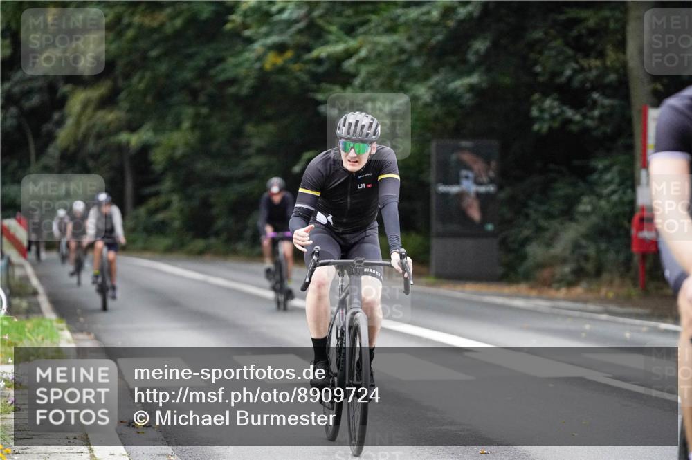 14.09.2025 - Stadtparktriathlon Michael Burmester http://msf.ph/oto/8909724 14.09.2025 10:16:29 Radfahren 513, 555, 573, 580, 595, 629 meine-sportfotos.de