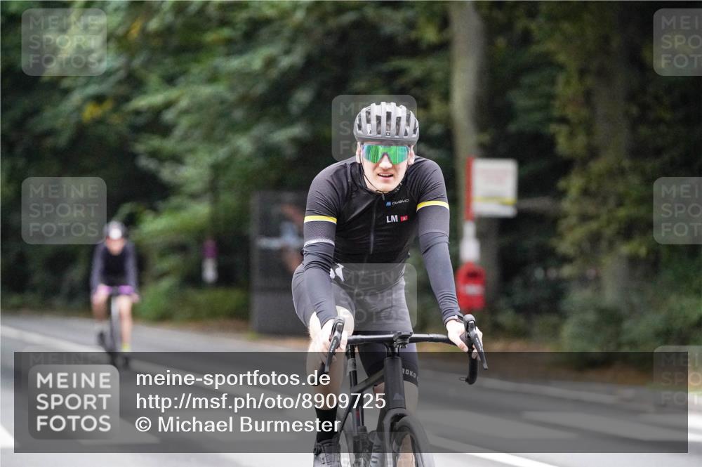14.09.2025 - Stadtparktriathlon Michael Burmester http://msf.ph/oto/8909725 14.09.2025 10:16:30 Radfahren 513, 555, 573, 580, 595, 629 meine-sportfotos.de