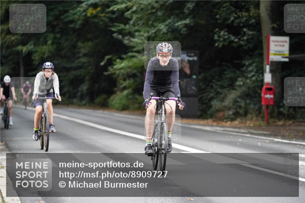 14.09.2025 - Stadtparktriathlon Michael Burmester http://msf.ph/oto/8909727 14.09.2025 10:16:32 Radfahren 513, 550, 555, 573, 595, 615, 629 meine-sportfotos.de