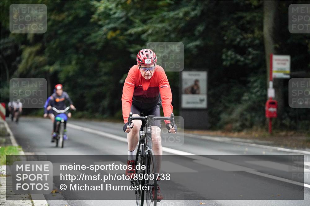 14.09.2025 - Stadtparktriathlon Michael Burmester http://msf.ph/oto/8909738 14.09.2025 10:16:42 Radfahren 550, 585, 588, 614, 615, 629 meine-sportfotos.de
