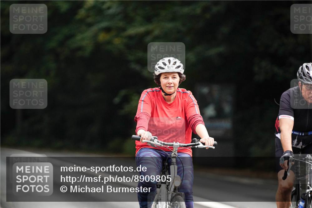 14.09.2025 - Stadtparktriathlon Michael Burmester http://msf.ph/oto/8909805 14.09.2025 10:20:20 Radfahren 565, 599, 632 meine-sportfotos.de