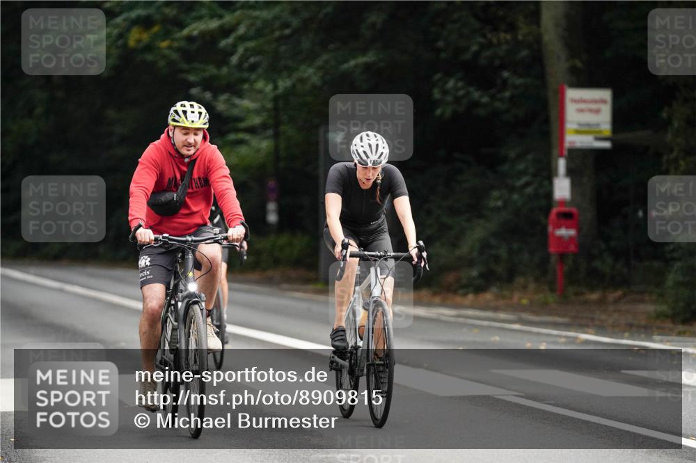 14.09.2025 - Stadtparktriathlon Michael Burmester http://msf.ph/oto/8909815 14.09.2025 10:20:43 Radfahren 532, 610, 620, 628, 685, 688, 702, 710 meine-sportfotos.de