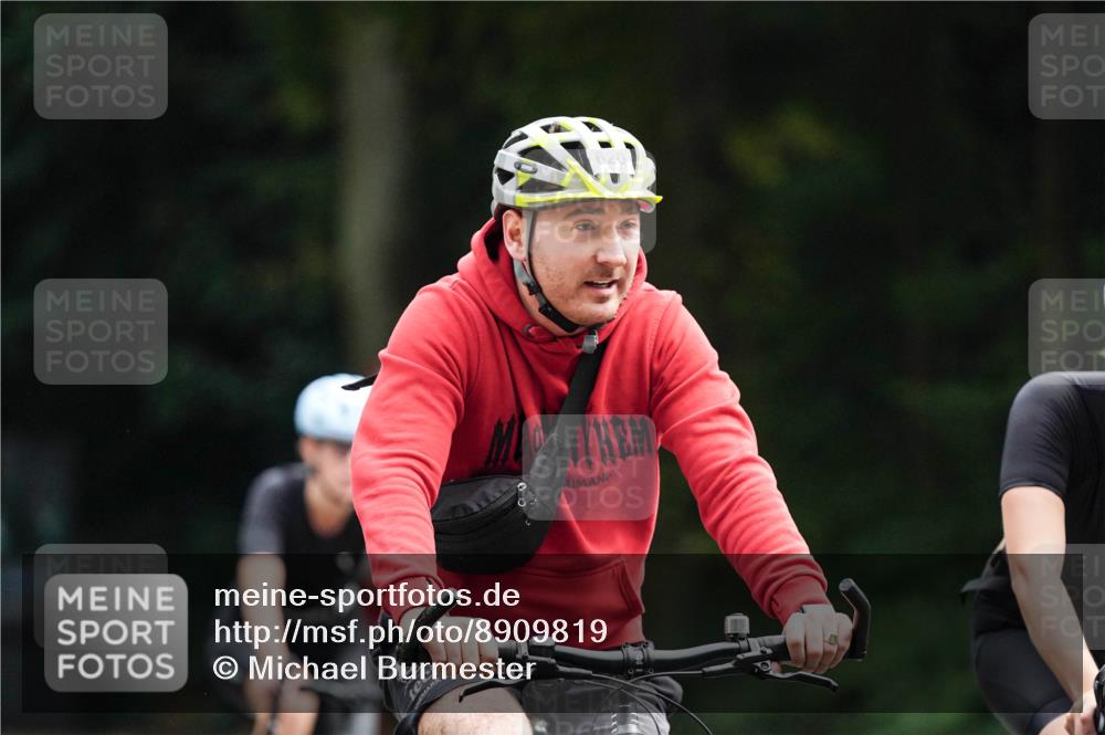 14.09.2025 - Stadtparktriathlon Michael Burmester http://msf.ph/oto/8909819 14.09.2025 10:20:45 Radfahren 532, 610, 620, 628, 685, 688, 710 meine-sportfotos.de