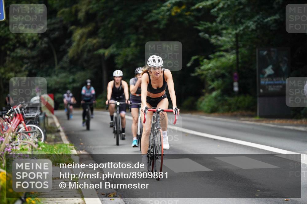 14.09.2025 - Stadtparktriathlon Michael Burmester http://msf.ph/oto/8909881 14.09.2025 10:22:11 Radfahren 521, 522, 527, 578, 645, 717 meine-sportfotos.de