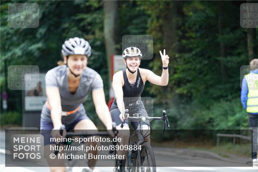 14.09.2025 - Stadtparktriathlon Michael Burmester http://msf.ph/oto/8909884 14.09.2025 10:22:14 Radfahren 521, 522, 578, 645, 708, 717 meine-sportfotos.de