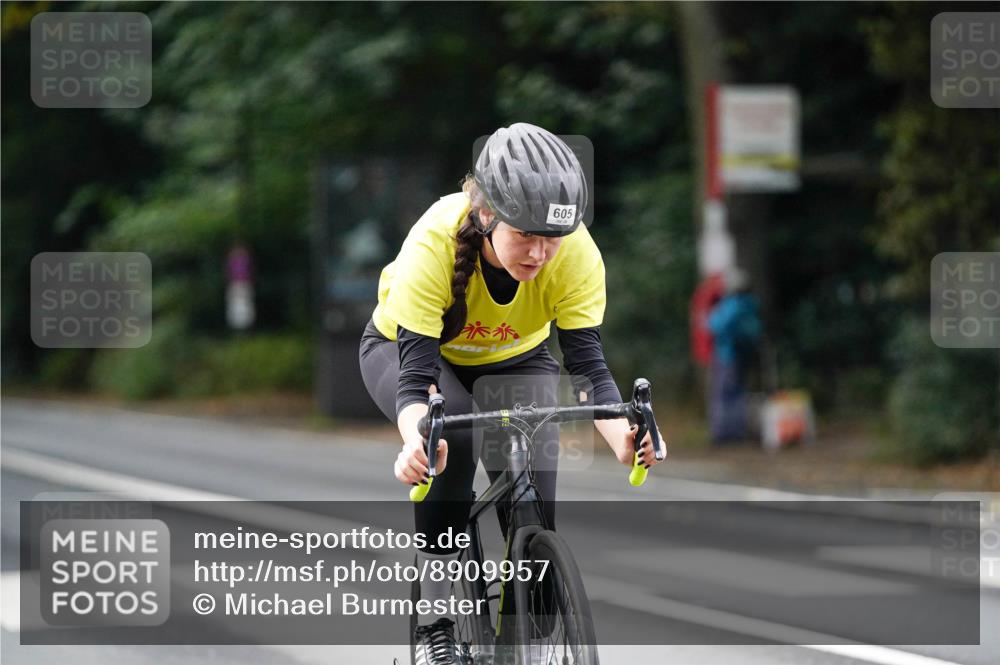 14.09.2025 - Stadtparktriathlon Michael Burmester http://msf.ph/oto/8909957 14.09.2025 10:24:00 Radfahren 557, 605 meine-sportfotos.de